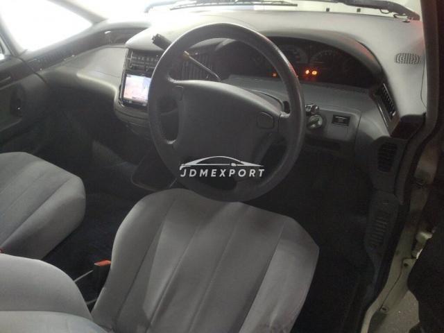 Toyota Estima 1999 thumbnail 3