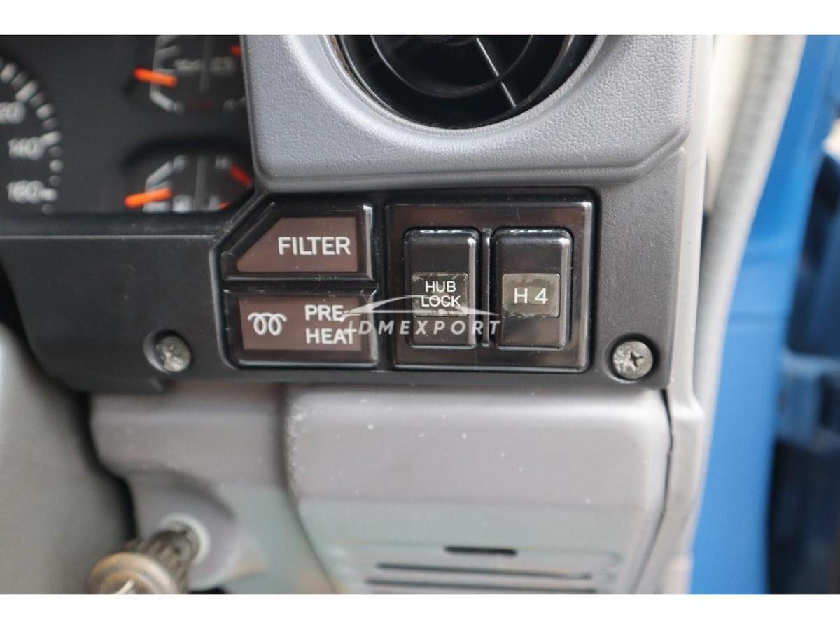 Toyota Land Cruiser Prado 1993 thumbnail 34