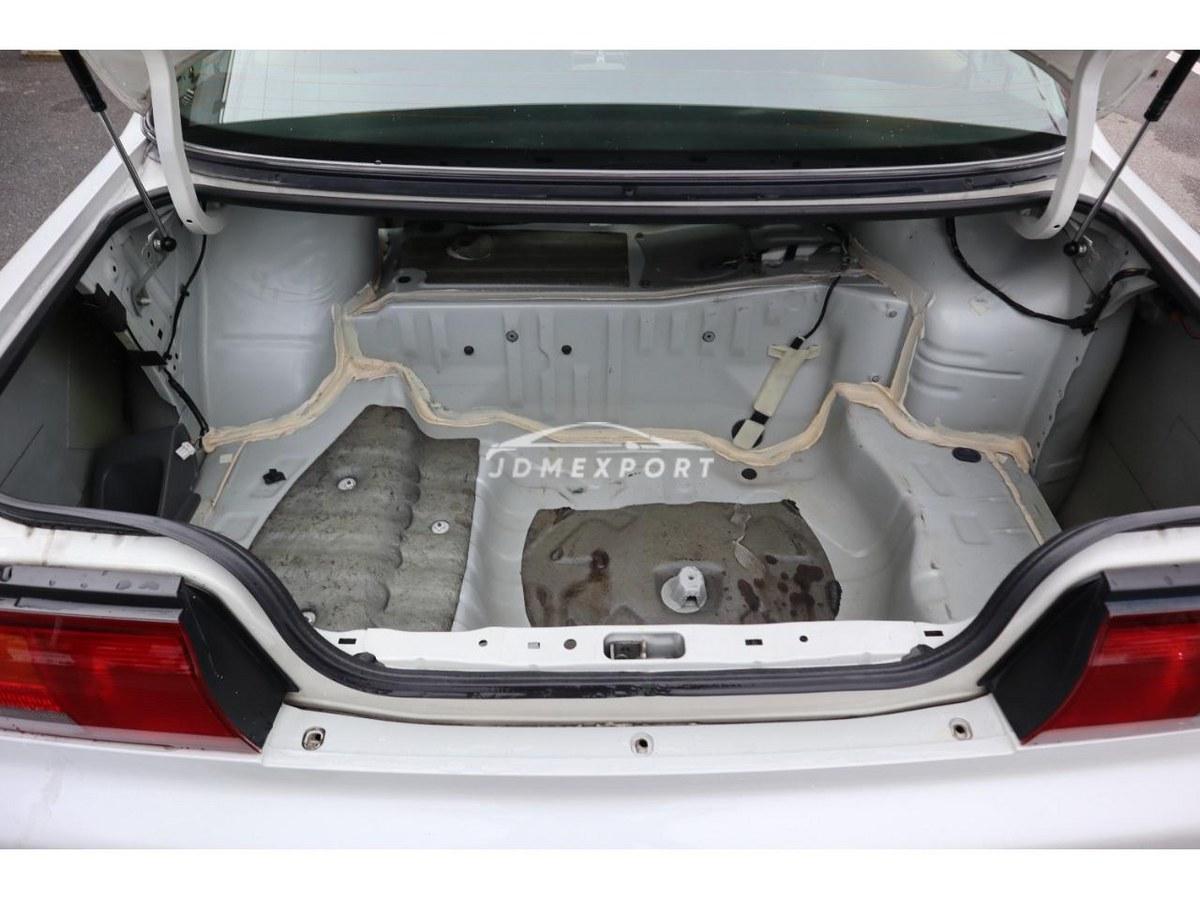Nissan Laurel 1996 thumbnail 9