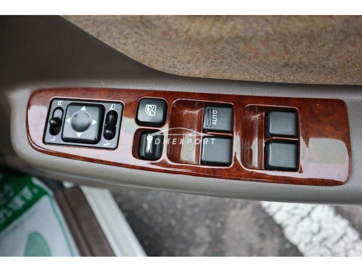 Nissan Laurel 1996 thumbnail 37