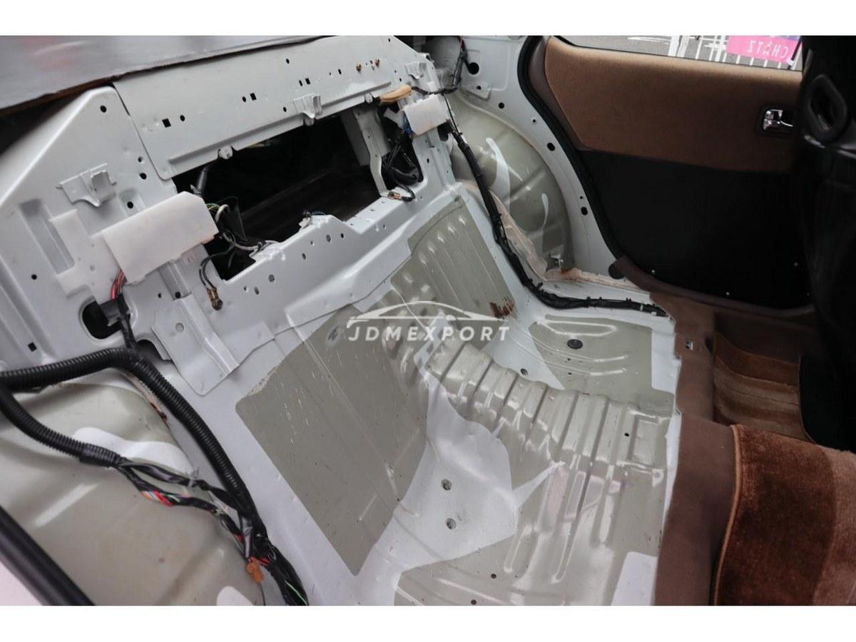 Nissan Laurel 1996 thumbnail 28