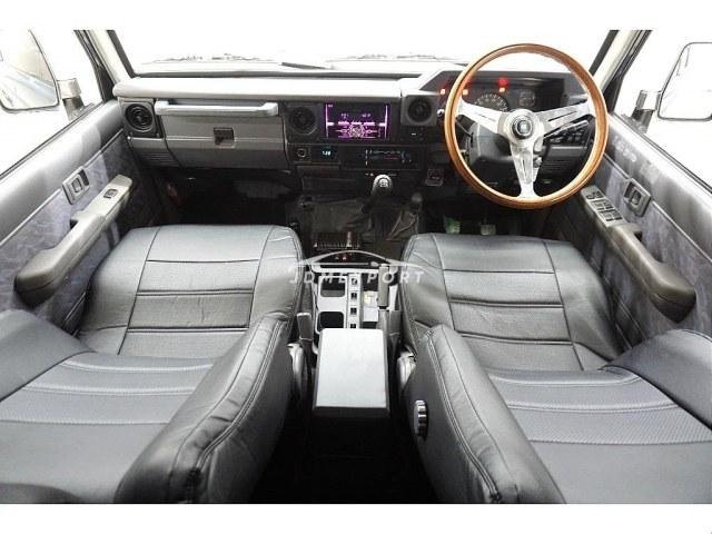 Toyota Land Cruiser 1997 thumbnail 3