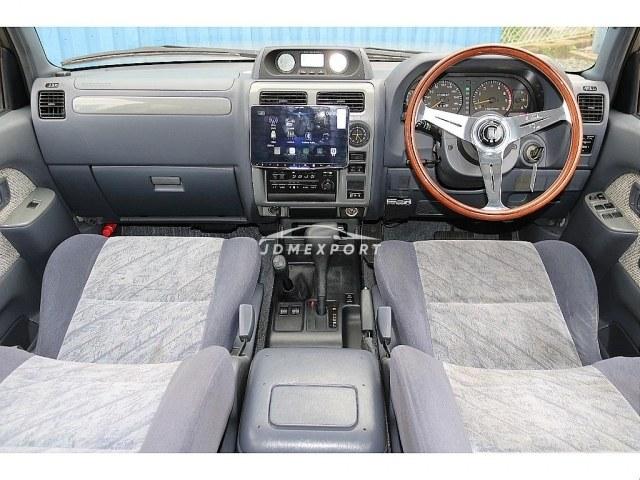Toyota Land Cruiser Prado 1998 thumbnail 3