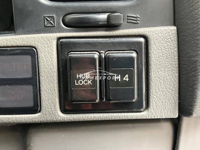 Toyota Land Cruiser Prado 1994 thumbnail 17