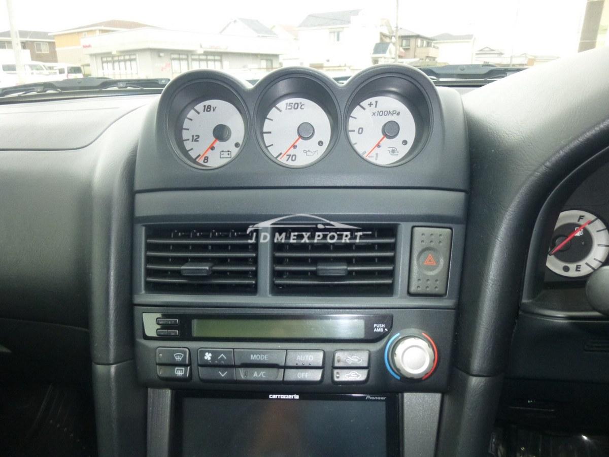 Nissan Skyline Coupe 2000 thumbnail 18