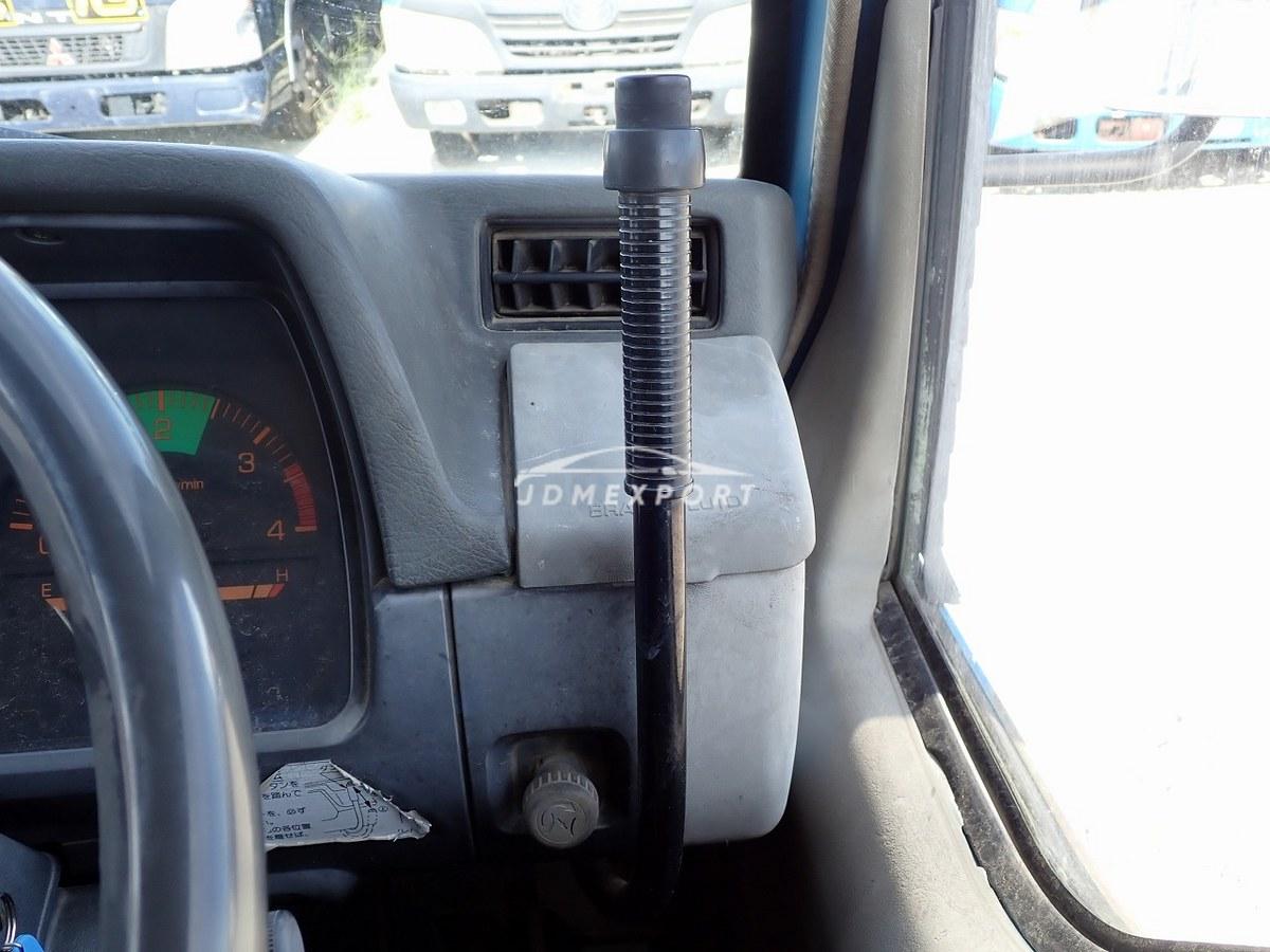 Mitsubishi Fuso Canter 1992 thumbnail 34