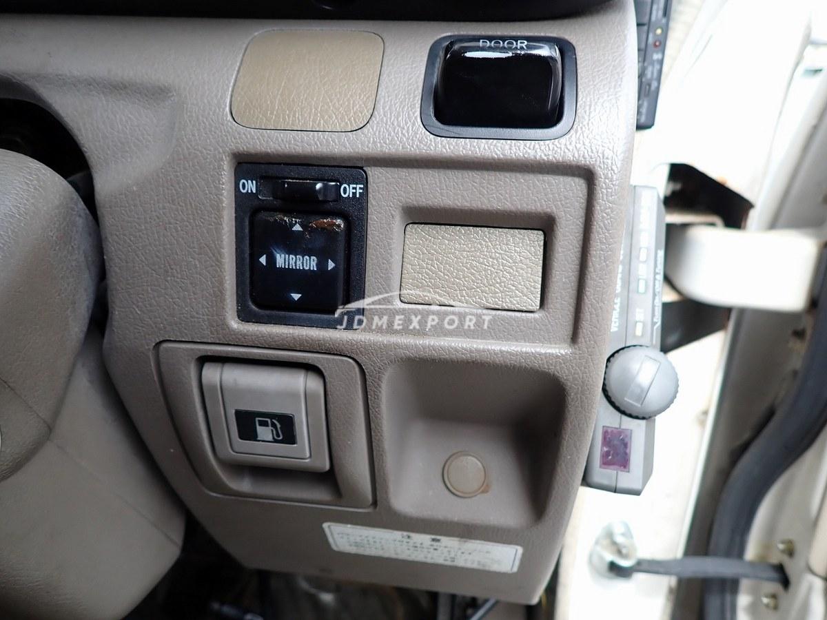 Toyota Coaster 1993 thumbnail 35