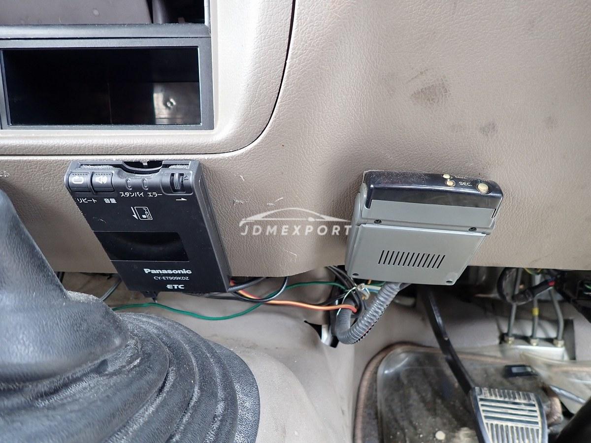 Toyota Coaster 1993 thumbnail 38