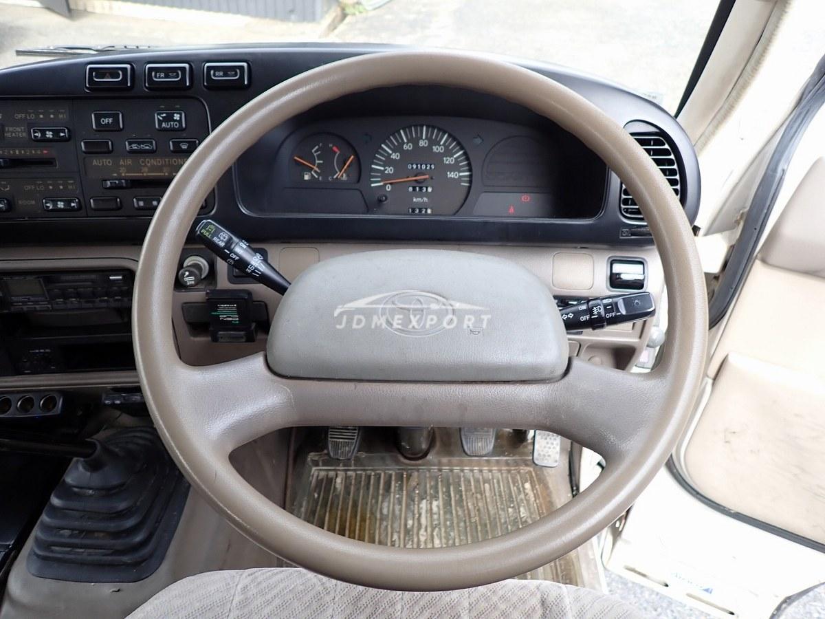 Toyota Coaster 1993 thumbnail 32