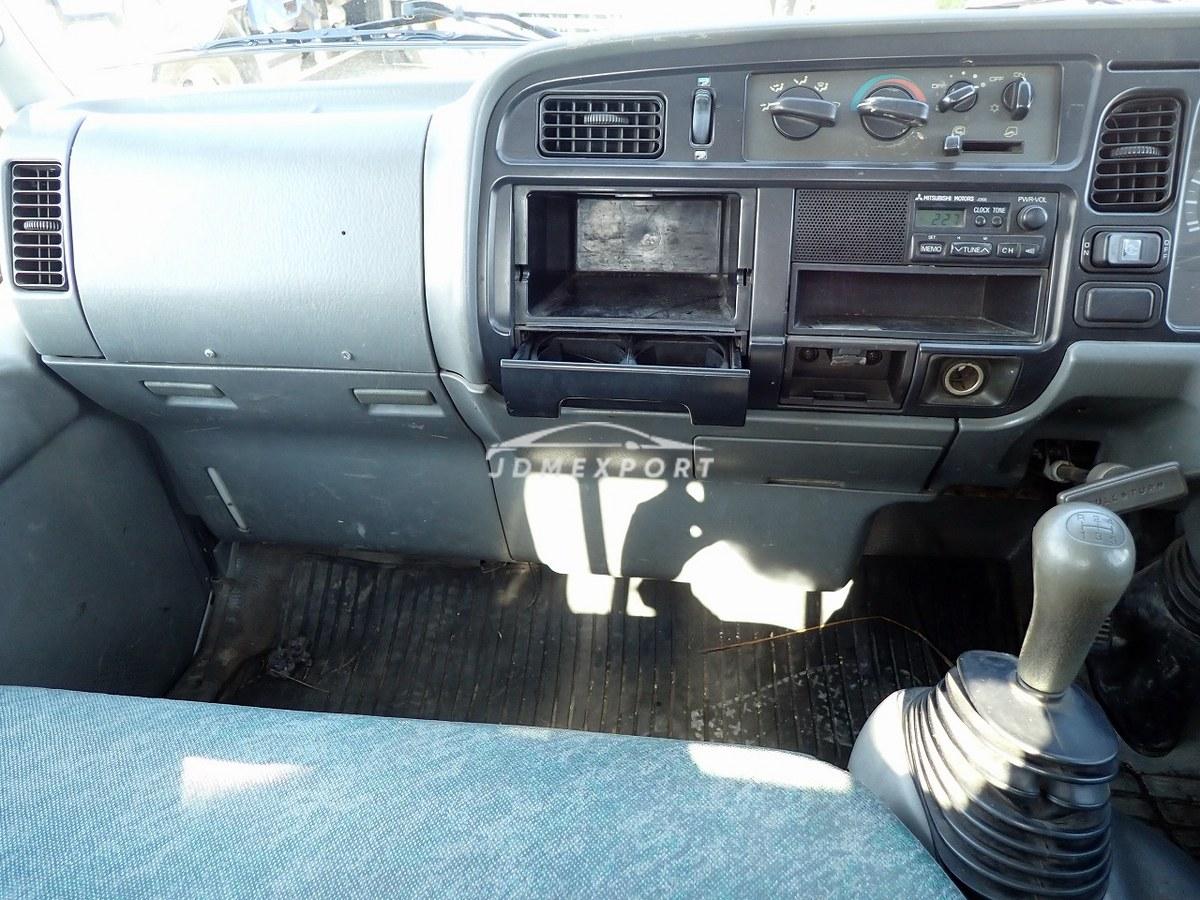 Mitsubishi Fuso Canter 2001 thumbnail 29