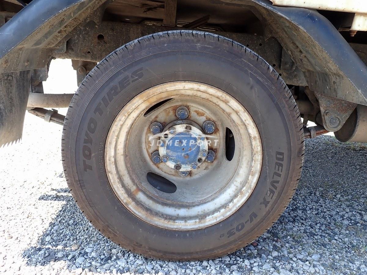 Mitsubishi Fuso Canter 2001 thumbnail 12