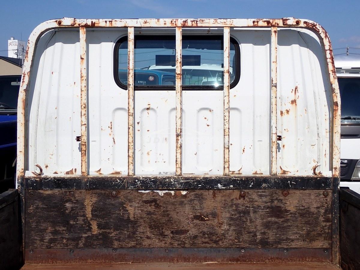 Mitsubishi Fuso Canter 2001 thumbnail 40