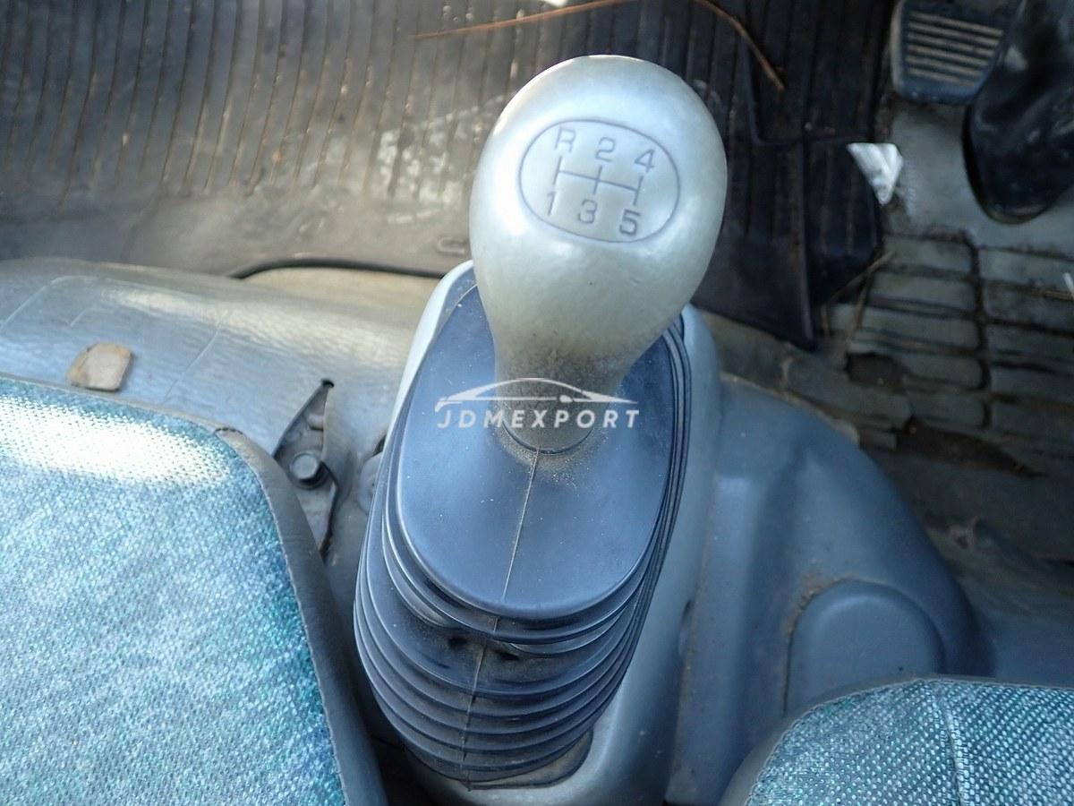 Mitsubishi Fuso Canter 2001 thumbnail 33