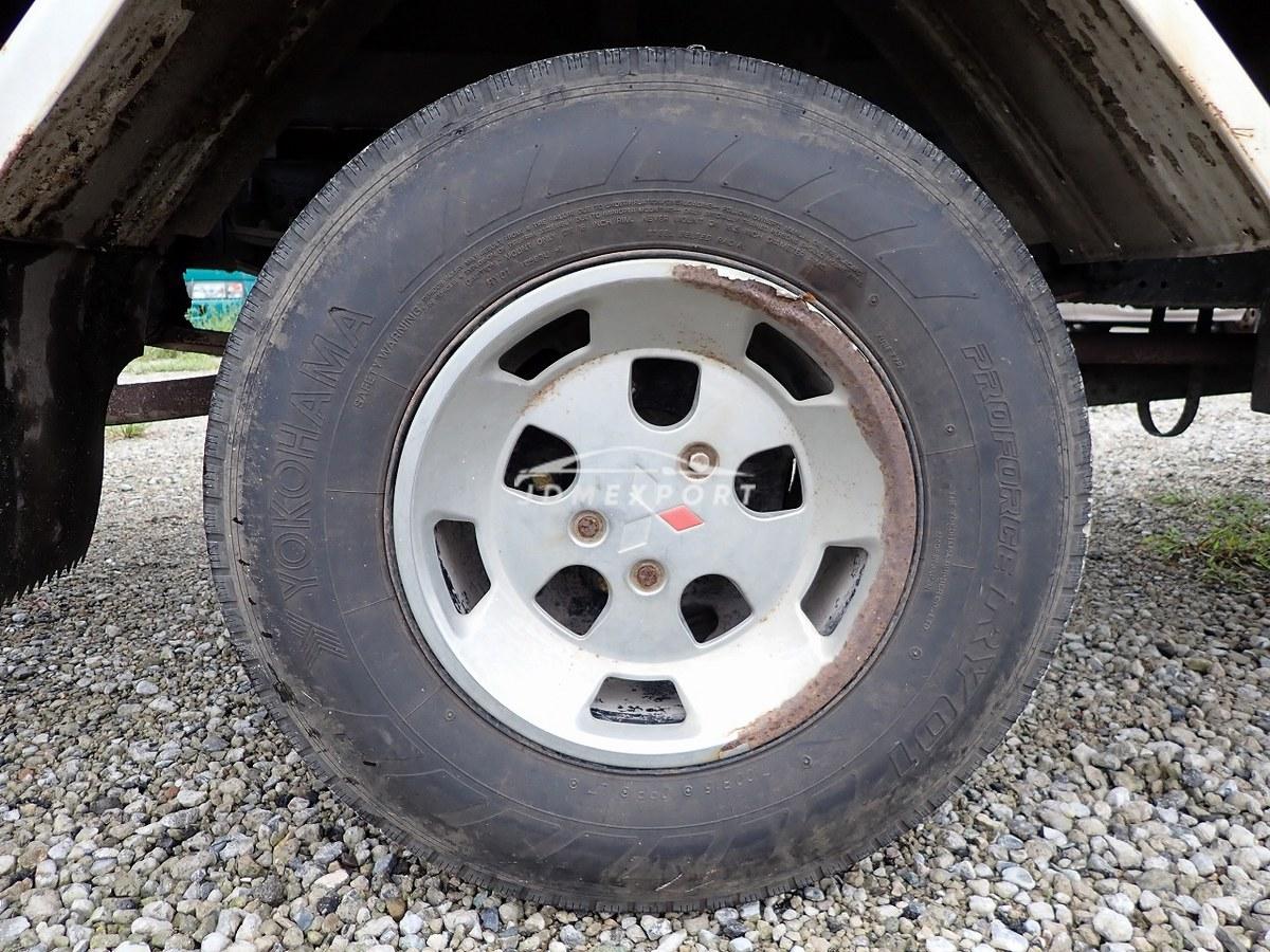 Mitsubishi Fuso Canter 1991 thumbnail 11
