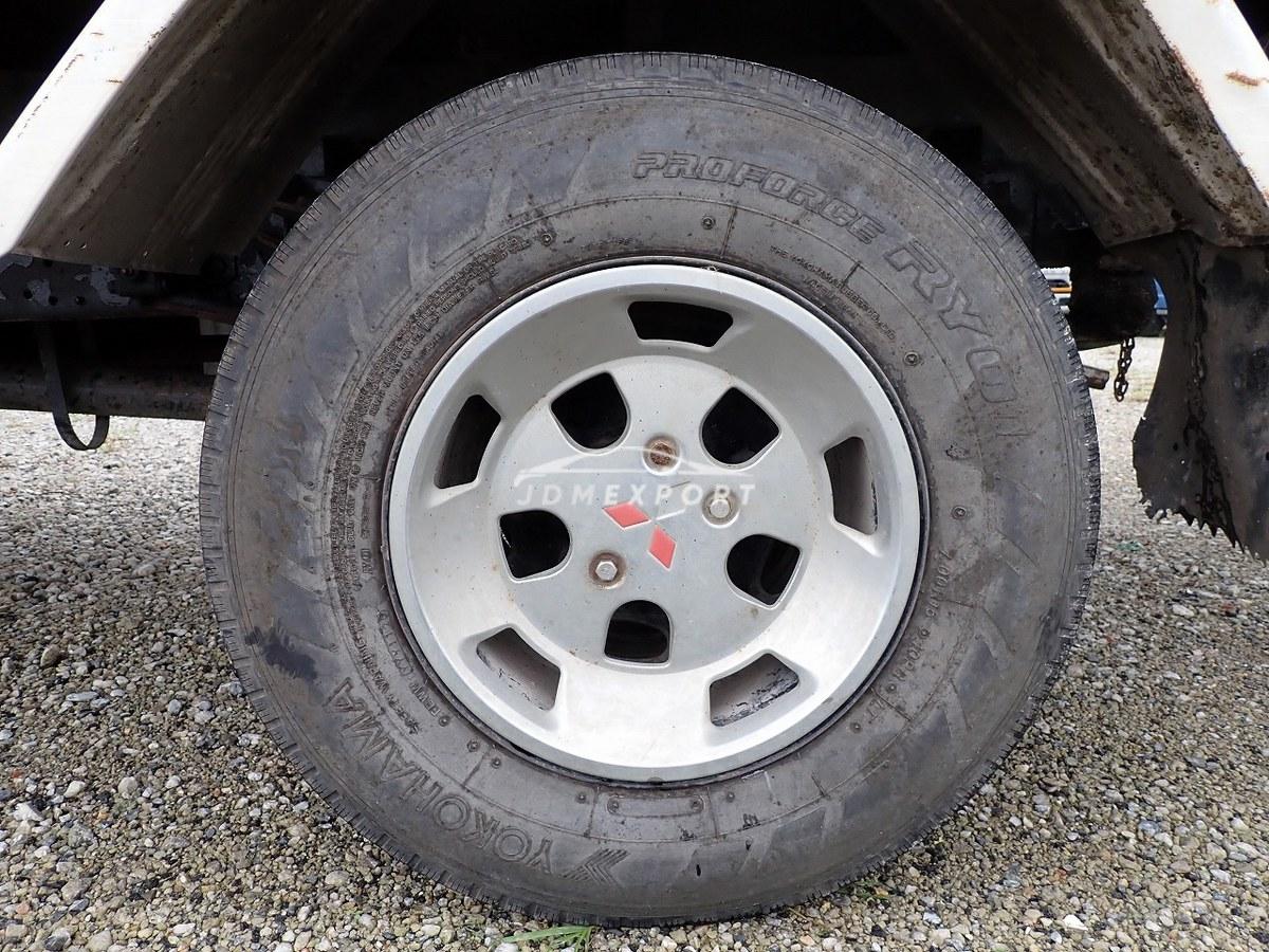 Mitsubishi Fuso Canter 1991 thumbnail 13
