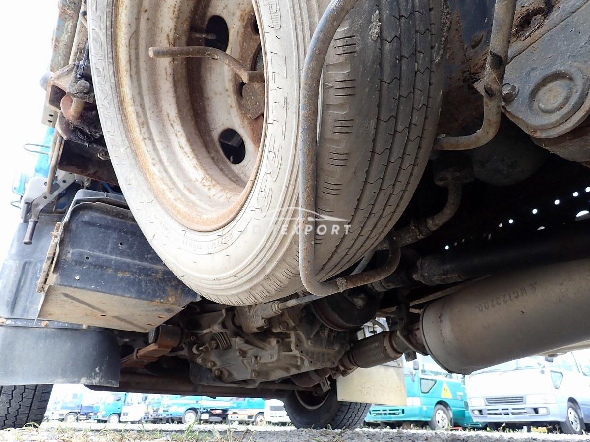 Mitsubishi Fuso Canter 2000 thumbnail 22