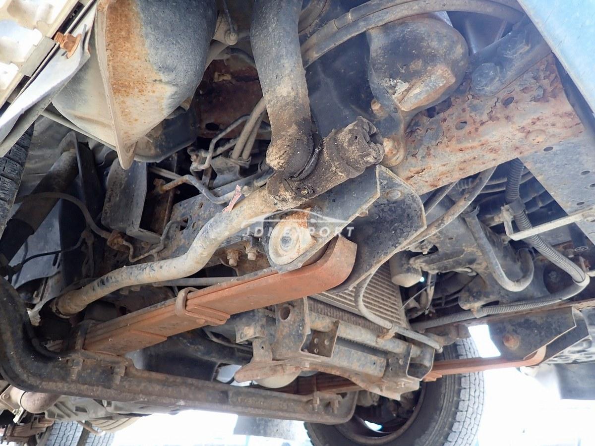 Mitsubishi Fuso Canter 2000 thumbnail 20