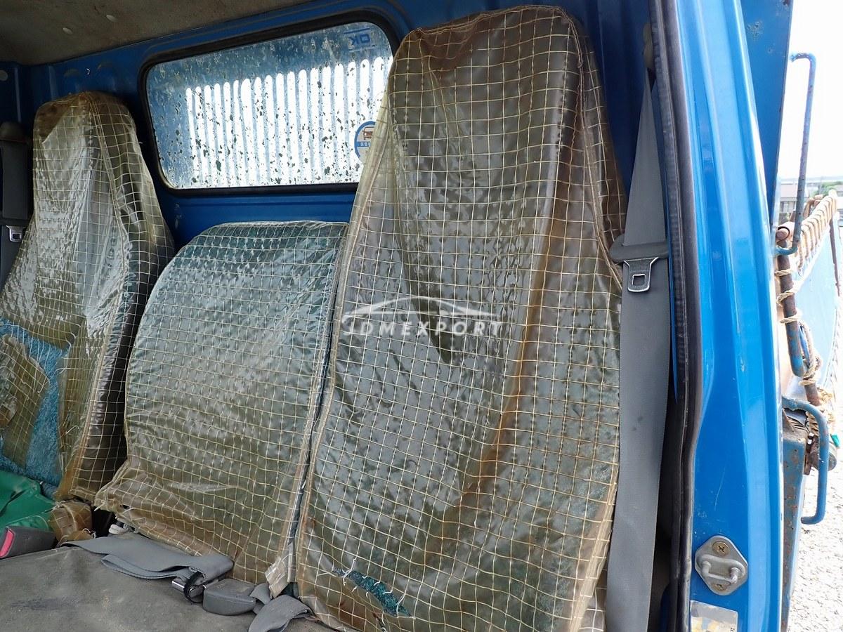 Mitsubishi Fuso Canter 2000 thumbnail 38