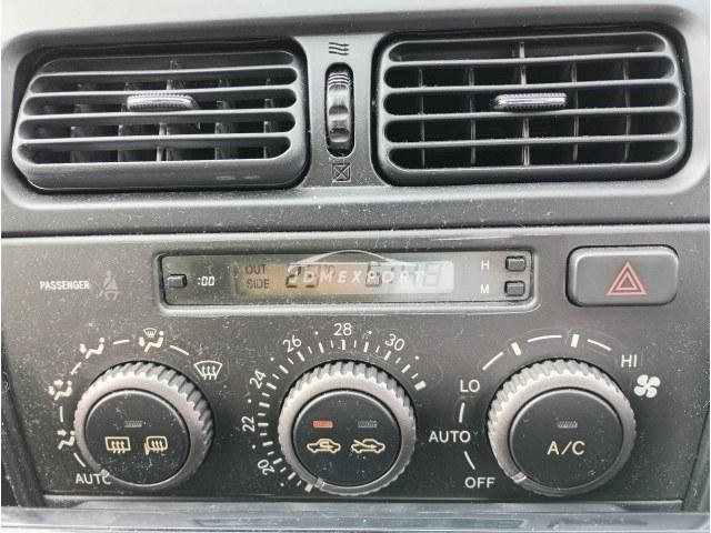Toyota Altezza 2001 thumbnail 12