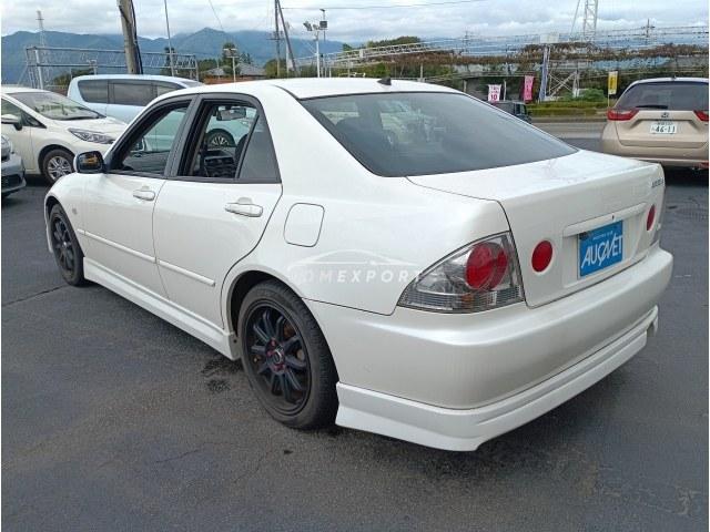Toyota Altezza 2001 thumbnail 6
