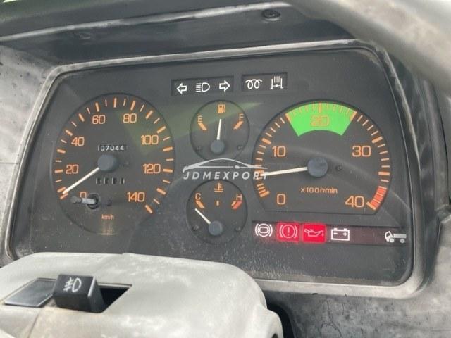 Mitsubishi Fuso Canter 1990 thumbnail 9