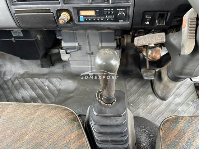 Mitsubishi Fuso Canter 1990 thumbnail 13