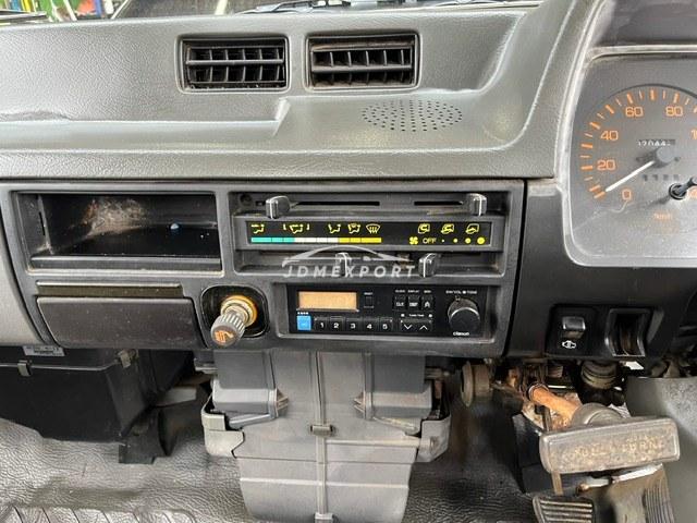 Mitsubishi Fuso Canter 1990 thumbnail 12