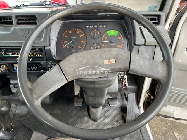 Mitsubishi Fuso Canter 1990 thumbnail 7