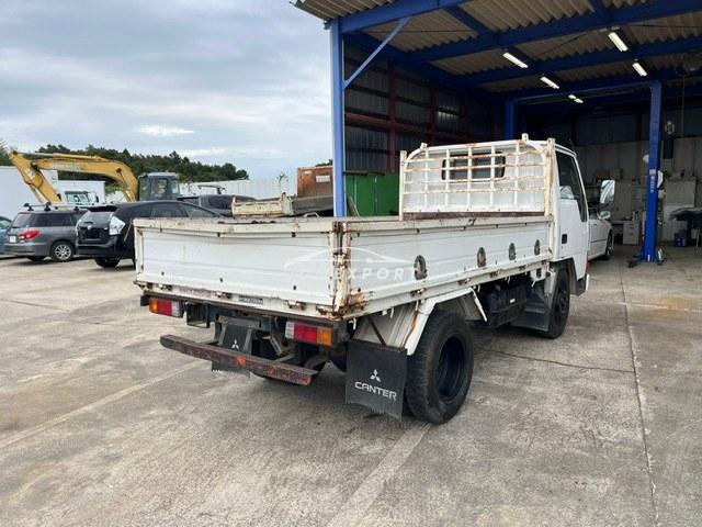 Mitsubishi Fuso Canter 1990 thumbnail 4