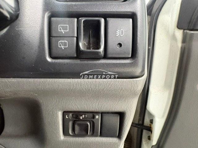 Suzuki Jimny 2001 thumbnail 8