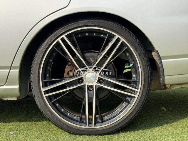 Nissan Laurel 2000 thumbnail 18