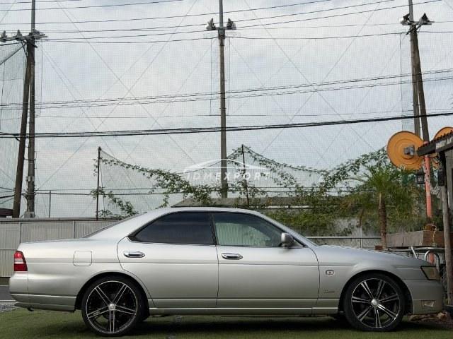 Nissan Laurel 2000 thumbnail 26