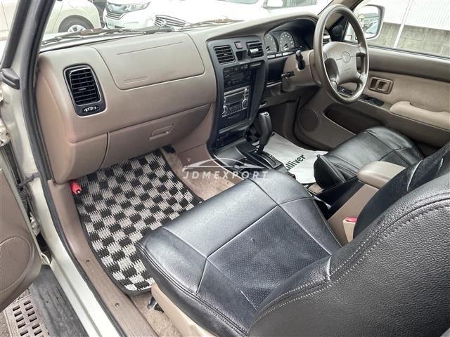 Toyota Hilux Surf 2001 thumbnail 6