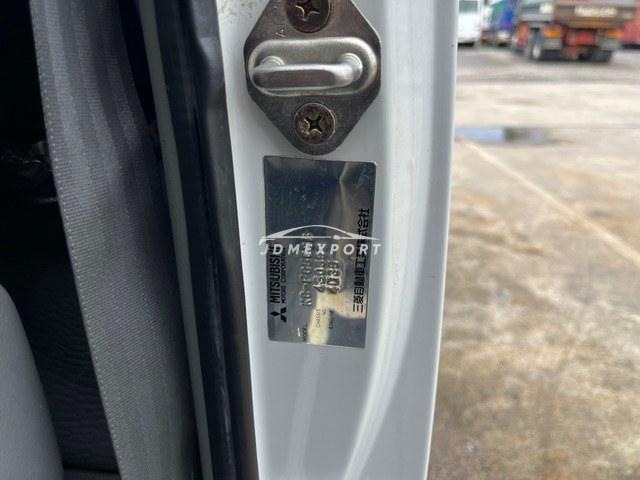 Mitsubishi Fuso Canter 1997 thumbnail 24
