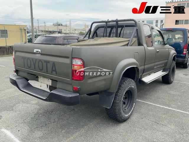 Toyota Hilux 2002 thumbnail 7