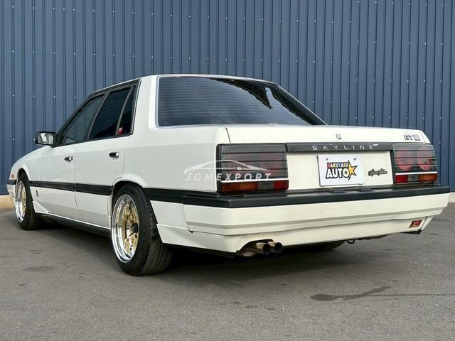 Nissan Skyline 1985 thumbnail 2