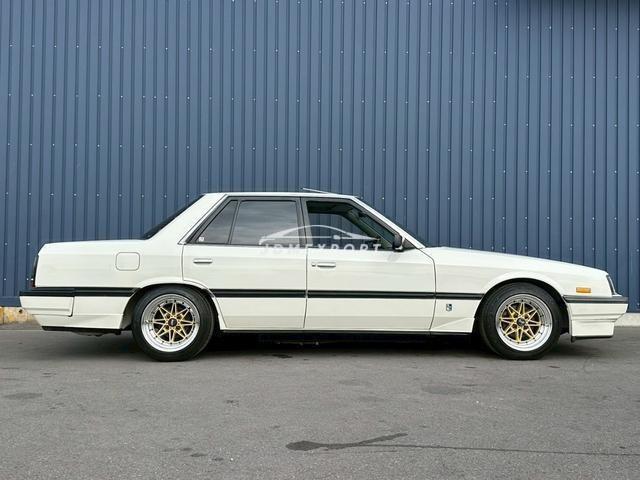 Nissan Skyline 1985 thumbnail 8