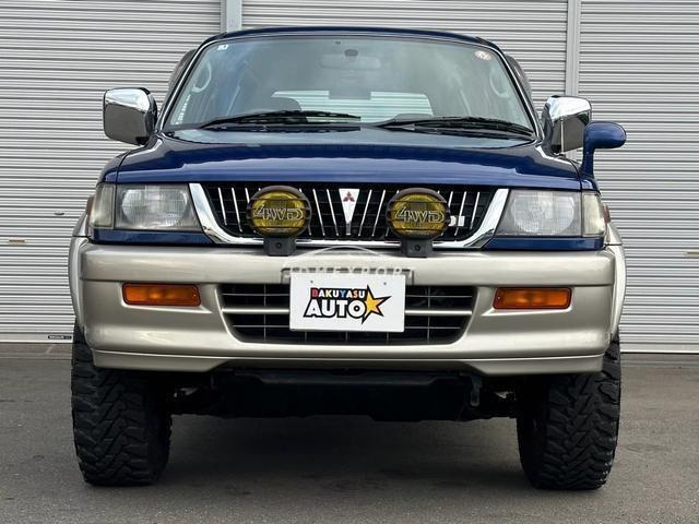 Mitsubishi challenger 1997 thumbnail 5