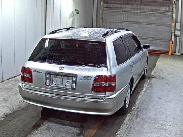 Toyota Crown Estate 2001 thumbnail 6