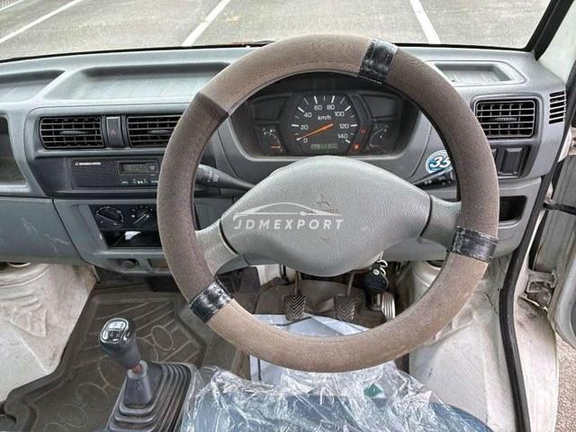 Mitsubishi Minicab Truck 2000 thumbnail 5