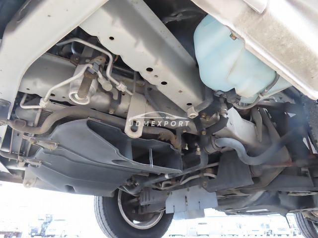 Toyota Hiace Van 1999 thumbnail 28