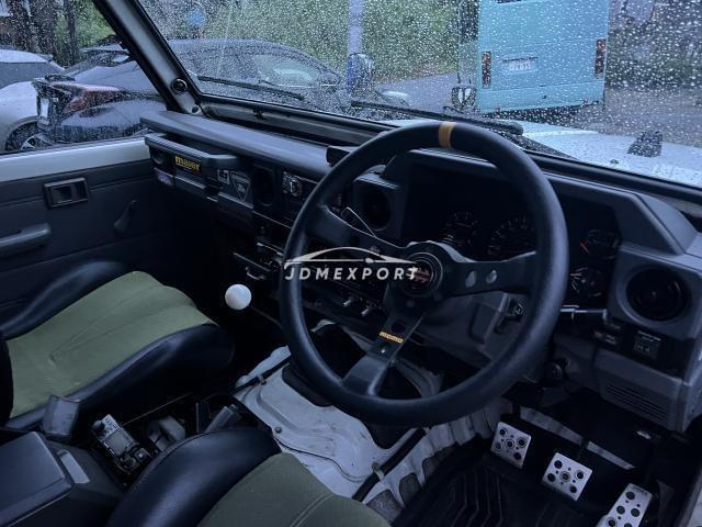 Toyota Land Cruiser 70 1997 thumbnail 3