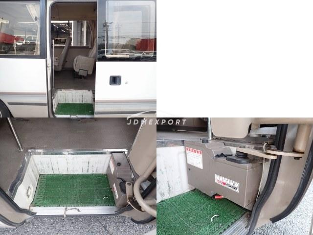 Toyota Coaster 1993 thumbnail 9
