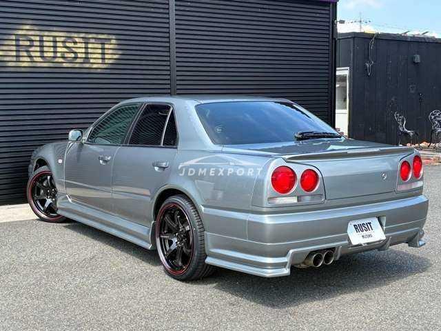 Nissan Skyline 2000 thumbnail 9