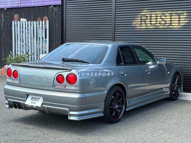 Nissan Skyline 2000 thumbnail 14