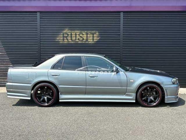 Nissan Skyline 2000 thumbnail 15