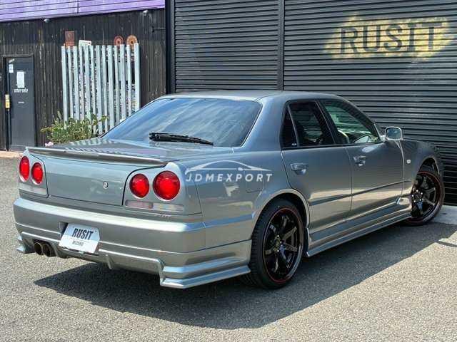 Nissan Skyline 2000 thumbnail 3