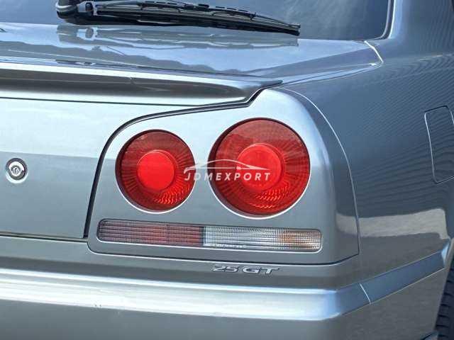 Nissan Skyline 2000 thumbnail 12