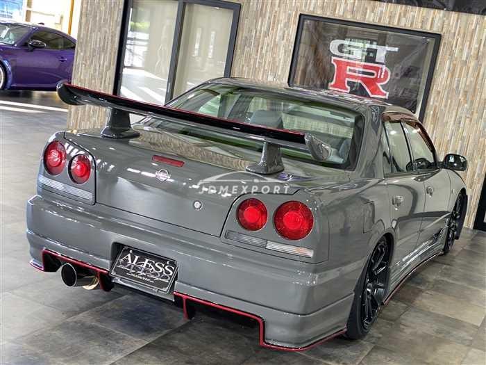 Nissan Skyline 2000 thumbnail 10