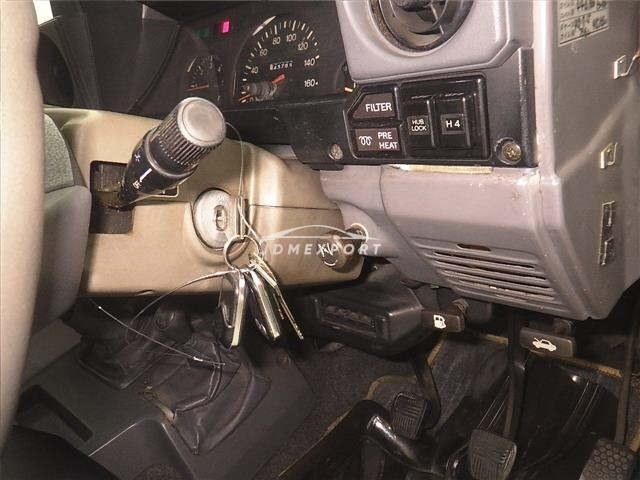 Toyota Land Cruiser 1999 thumbnail 11